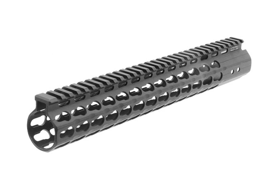 Utg PRO AR15 17"SUPERSLIM FREE FLOAT KEYMOD COMP RAIL