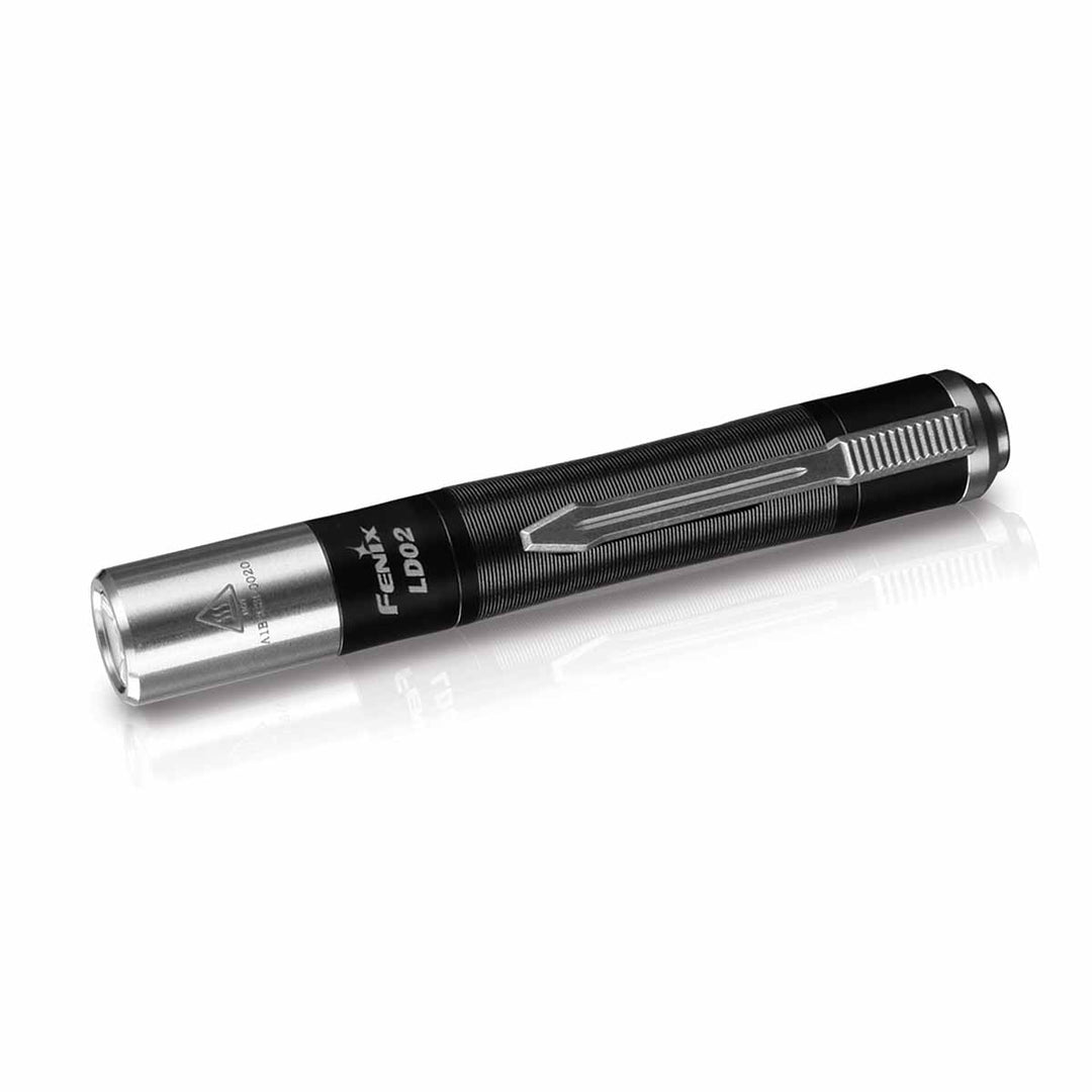 Fenix LD02 V2.0 LED Flashlight (700LUM, 48M)