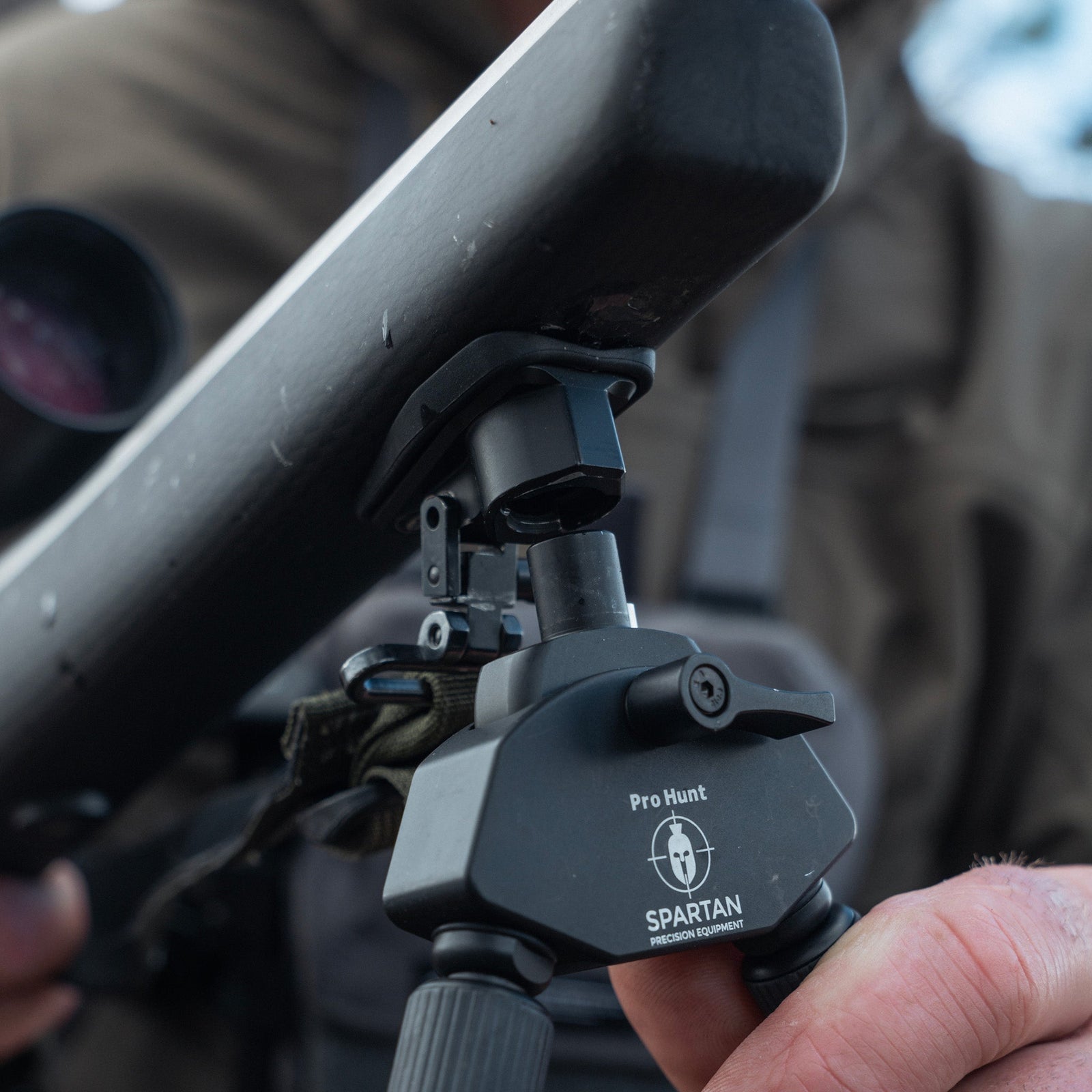 Bipods CLASSIC RIFLE ADAPTER FOR BIPOD AND TRIPOD
