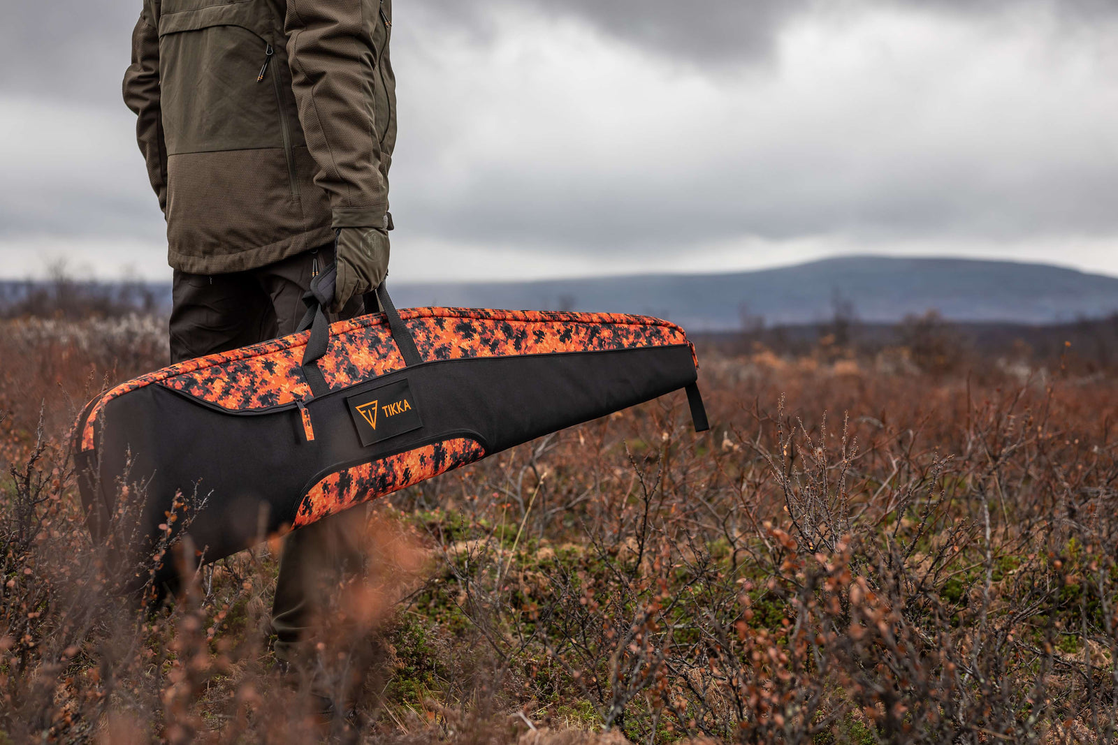 Tikka Rifle Bag Soft Camo Orange for Scoped Rifle