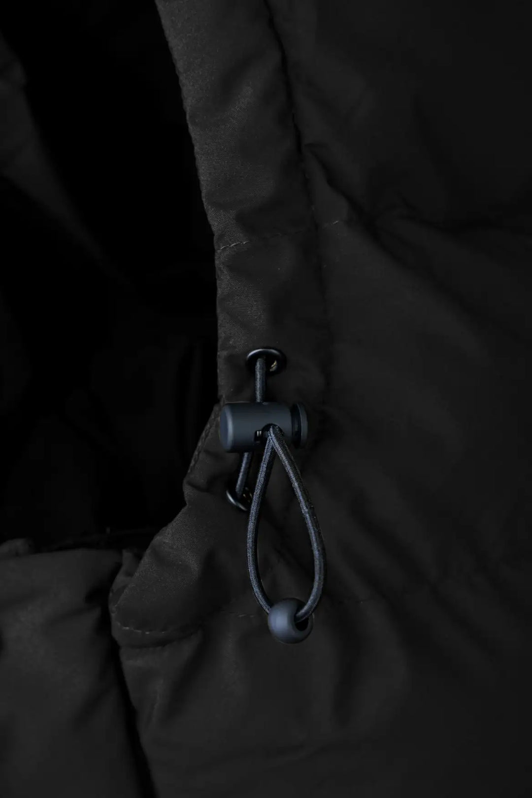 Adventure Puffer Jacket - Black/Olive