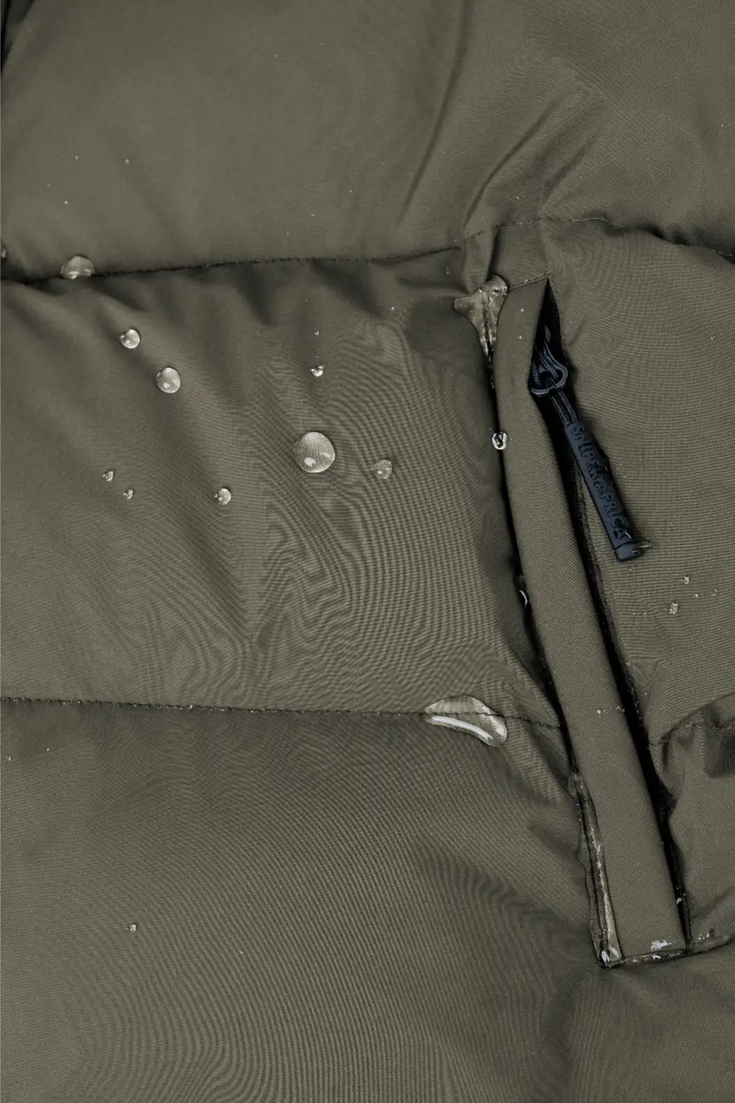Adventure Puffer Jacket - Black/Olive